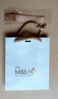 在飛比找Yahoo!奇摩拍賣優惠-MISS FOX紙袋 手提袋 禮品袋 包裝袋 禮物袋