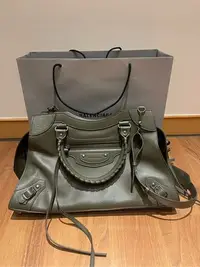 在飛比找Yahoo!奇摩拍賣優惠-Balenciaga neo classic M 機車包 男