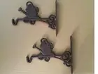 A Pair of Cast Iron Watering Pot Garden Plant Lamp Pot Hook Bracket Rustic Brown