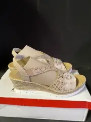 Rieker Platform Sandals Size 39