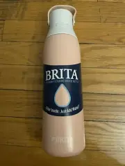 brita 20 oz filtering water bottle in rose pink