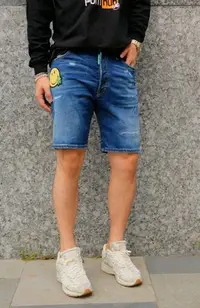 在飛比找Yahoo!奇摩拍賣優惠-DSQUARED2 D2 22FW MARINE SHORT