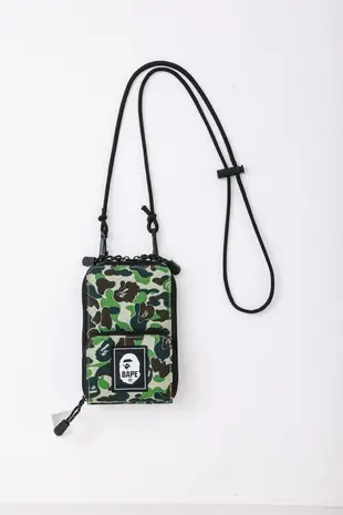 BAPE KIDS® by *a bathing ape® 2023 AUTUMN/WINTER COLLECTION じゃばら式CAMOスマホショルダー&マイロコインケースBOOK