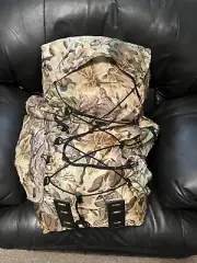 Cabelas Camo Backpack Hunting Rain Cover Large Two Pockets, Zippers Drawstring