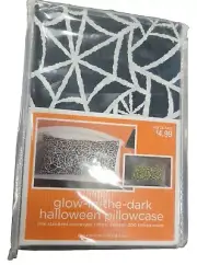 Glow in the Dark Halloween Standard Pillowcase SPIDER WEBS Target 2009