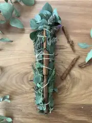 25cm Eucalyptus Lavender Jumbo Rosemary Cinnamon Clear Negativity Smudge Stick
