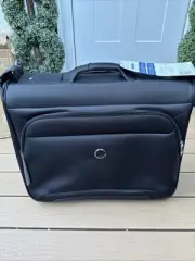 DELSEY Paris Sky Max 2.0 Two Wheel Garment Bag Black New