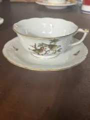 Herend Porcelain ROTHSCHILD BIRD 734 Footed Cup & Saucer scalloped gold edge