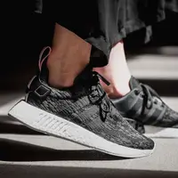 在飛比找蝦皮購物優惠-零碼🔻Adidas Originals NMD R2 黑色 