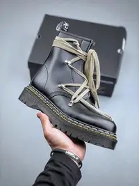 在飛比找Yahoo!奇摩拍賣優惠-馬丁大夫Dr.martens 馬丁靴1460 Black 新