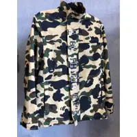 在飛比找蝦皮購物優惠-A Bathing Ape 黃迷彩尼龍風衣外套