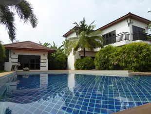 VIP連鎖熱帶海灘別墅度假飯店Tropicana Beach Villa at Vip Chain Resort