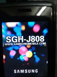 在飛比找Yahoo!奇摩拍賣優惠-【強強二手商品】SAMSUNG J808 所有功能正常