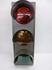 NEW!! TAPCO LED TRAFFIC SIGNAL LIGHT, RED/YLW/GREEN, 116880