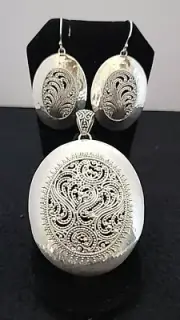 925 Silver Hammered Filigree SARDA Earrings & Pendant Set NWT