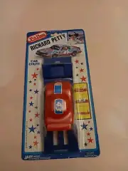 1984 Pit Row Richard Petty Car Chute Autographed Vintage Nascar