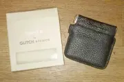 Quiver plus coin/ bill switching purse magic trick by Glitch
