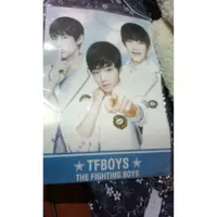 在飛比找蝦皮購物優惠-TFBOYS海報組！