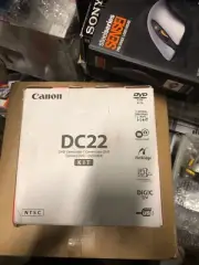 NEW Canon DC22 2.2MP DVD Camcorder with 10x Optical Zoom