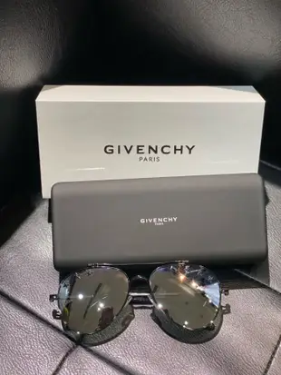 【EZ兔購】~正品givenchy 星星 墨鏡 太陽眼鏡 現貨 無度數 現貨