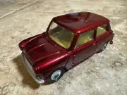 Vintage Corgi Toys 226 BURGUNDY Morris Mini-Minor diecast car Beautiful