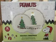 PEANUTS SNOOPY CHRISTMAS DINNER SET 18-Piece FINE CERAMIC DINNERWARE Brand New