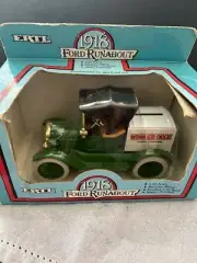 ERTL 1918 Ford Runabout 1:25 Scale Diecast Car Bank Winn Dixie New Never Opened