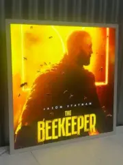 THE BEEKEEPER JASON STATHAM SIGN FLAT HANGING LIGHT LED 600 X 600