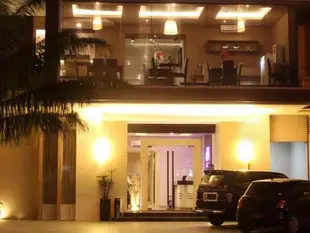 泗水翡翠酒店Hotel Emerald Surabaya