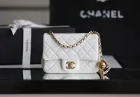 在飛比找Yahoo!奇摩拍賣優惠-『RP精品』Chanel 香奈兒 CF Mini 白色 金扣