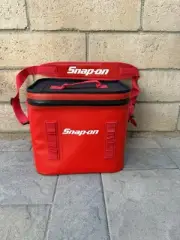 Snap-On Tools X Yeti Hopper Flip 18 Ice Chest Soft Cooler Bag 30 Can