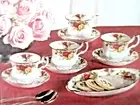 ROYAL ALBERT OLD COUNTRY ROSE CUPS & SAUCERS W/ SANDWICH TRAY (NEW)
