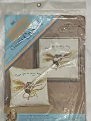 Columbia Minerva SAVE FOR A RAINY DAY Crewel Embroidery Kit #7439 Vtg 1974
