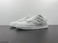 在飛比找Yahoo!奇摩拍賣優惠-NIKE Dunk Low 天鵝絨白扣籃系列時尚 休閑滑板鞋