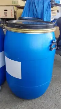 在飛比找Yahoo!奇摩拍賣優惠-中古塑膠桶約100公升塑膠空桶（使用過）