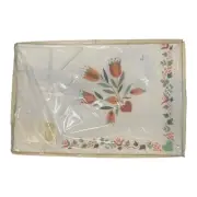 Vintage Tulip Americana Pattern 44” in Square Tablecloth With 4 Napkins - NIB