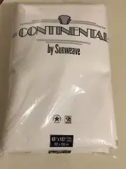 VINTAGE SUNWEAVE LINEN Corp. NY USA 1986 WHITE CHECKERED DESIGN TABLECLOTH OVAL