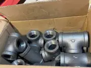 Box of 12 NEW Anvil 1" Tee Fitting Malleable Iron Black 0310030200 (R3)