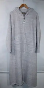 NWT Barefoot Dreams Women's S/M Oyster White Hooded CC Lounger