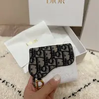 在飛比找PopChill優惠-[二手] Dior SADDLE oblique緹花短夾 喜