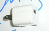在飛比找Yahoo!奇摩拍賣優惠-...點子電腦-北投...◎iPod超小型白色USB旅行充電