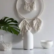 White Aromatherapy Ceramic Electric Diffuser.