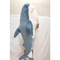 在飛比找蝦皮購物優惠-【娃娃市集】鯊魚娃娃 130公分鯊魚娃娃 可超取 鯊魚大抱枕