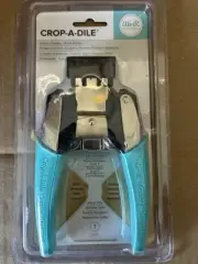 We R 660898 Memory Keepers Crop-A-Dile - Corner Chomper Stub & Scallop - Sealed