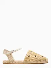 bonnie bee straw flats