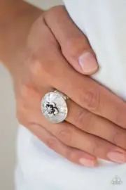 Paparazzi: Blooming Beach Party - Purple Ring