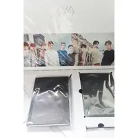 在飛比找蝦皮購物優惠-EXO 2017 Season Greeting 官方年曆組