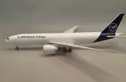 JFox JF-777-2-008 Lufthansa Cargo Boeing 777F D-ALFJ Diecast 1/200 AV Jet Model