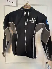 ScubaPro Everflex 1.5 Wm LS Medium New With Tags Black