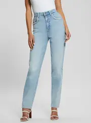 GUESS Blue Denim Mom Jean in Light Wash Size: 30, Spandex